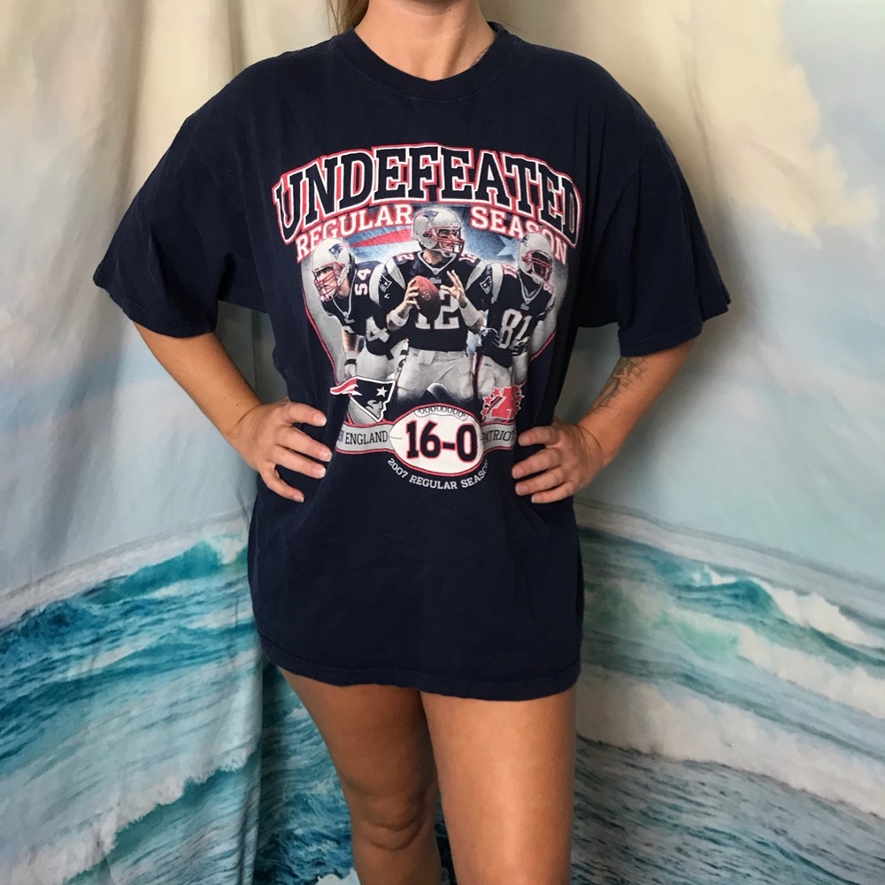 Lg Reebok 2007 Patriots Undefeated Season T Shirt